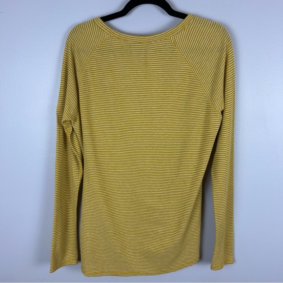 The North Face Mustard Striped Button-Accent Long Sleeve Top Size Large - Picture 13 of 13